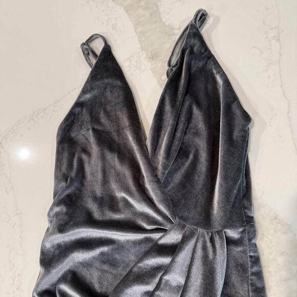 Love Velvet Wrap V-Neck Mini Bodycon Party Dress Womens Small Gray Sexy GoingOut - Picture 3 of 8